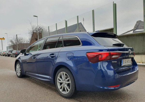 Toyota Avensis cena 44900 przebieg: 179151, rok produkcji 2015 z Białystok małe 232